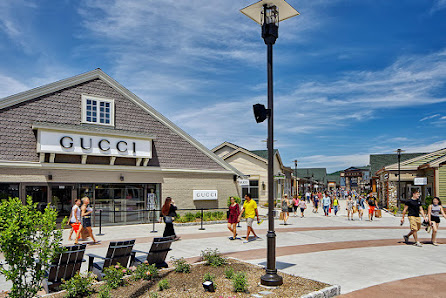 Finger Lakes Premium Outlets photo 5