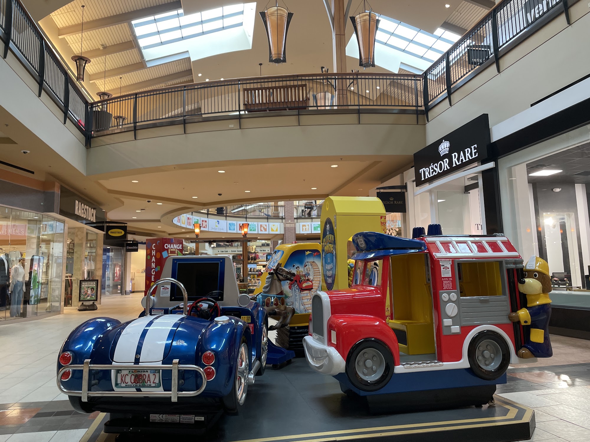 Jordan Creek Town Center