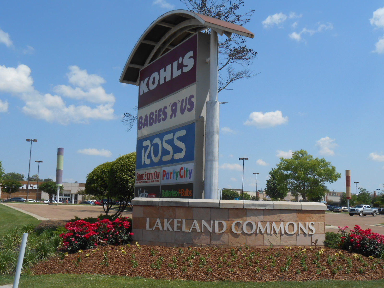 Lakeland Commons