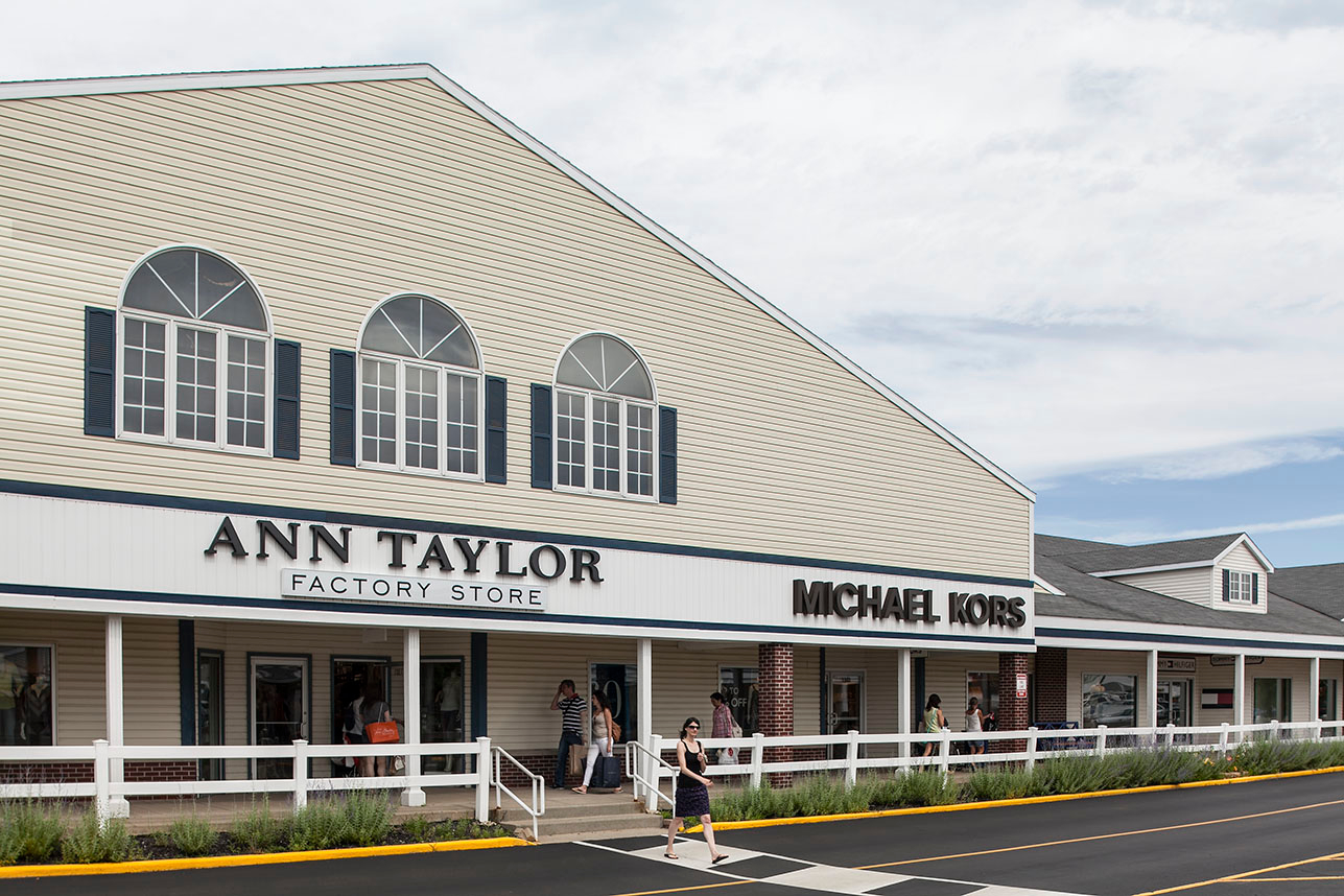 Lighthouse Place Premium Outlets