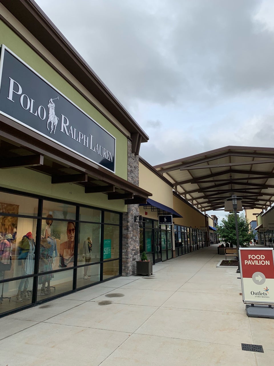 Outlets of Des Moines