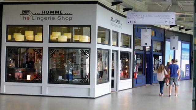 South Street Shopping Center