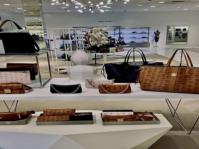 The Fashion Mall at Keystone