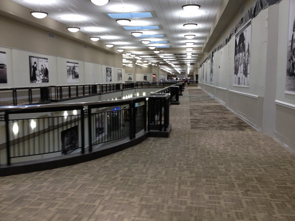 The Shoppes at River Crossing