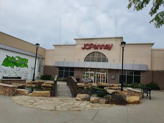 The Shops at Perry Crossing