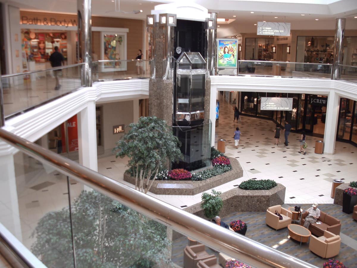 Twelve Oaks Mall