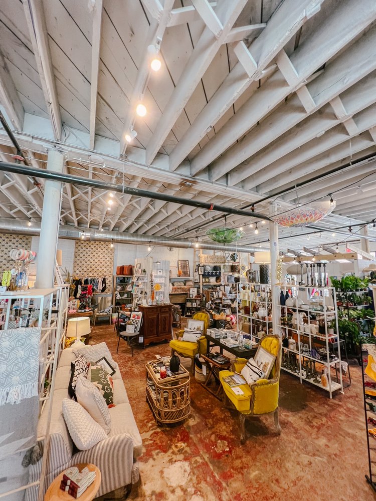 Wedgewood Square Shopping Center