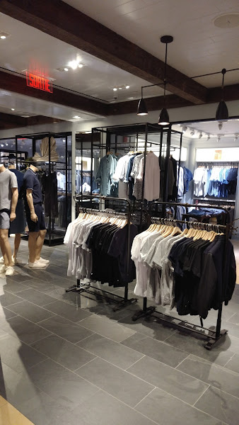Club Monaco