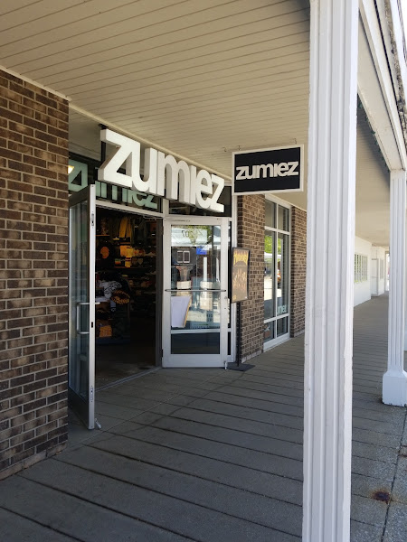 Zumiez