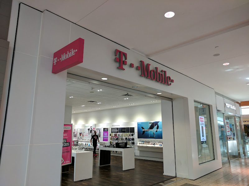 T-Mobile Experience Store