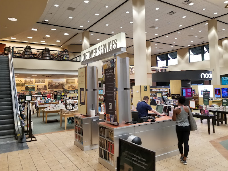 Barnes & Noble
