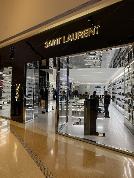 Saint Laurent