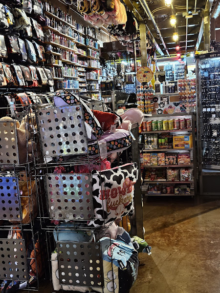 Hot Topic