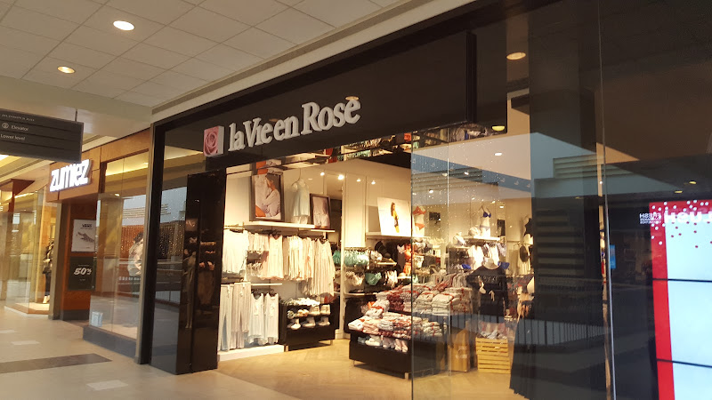la Vie en Rose Polo Park Centre