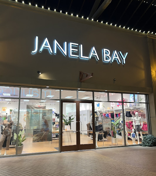 Janela Bay