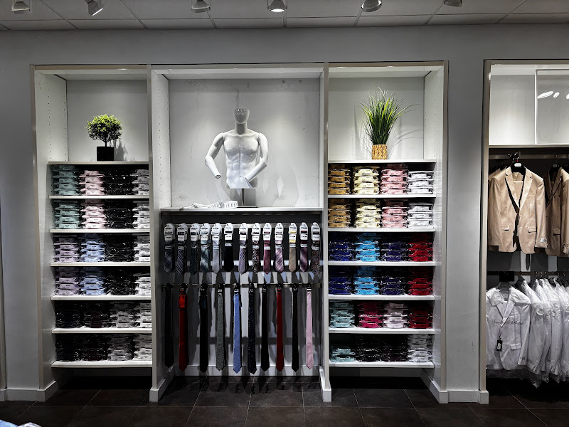 Regal menswear