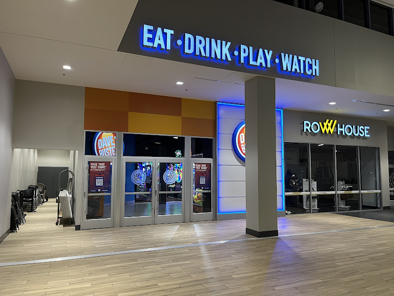 Dave & Buster's