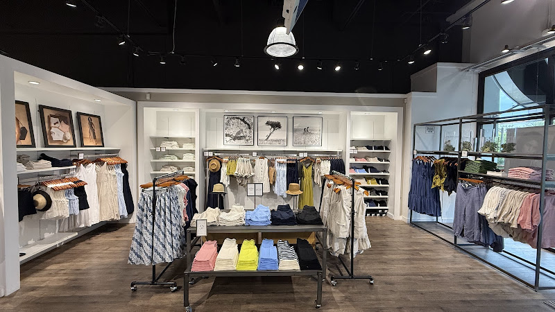 Banana Republic Factory Outlet