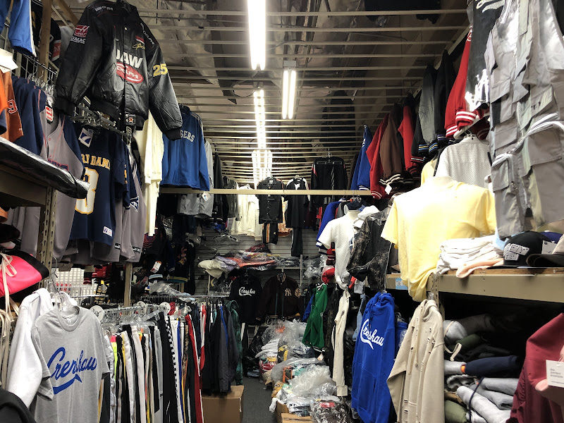 Tom’s Sports Wear