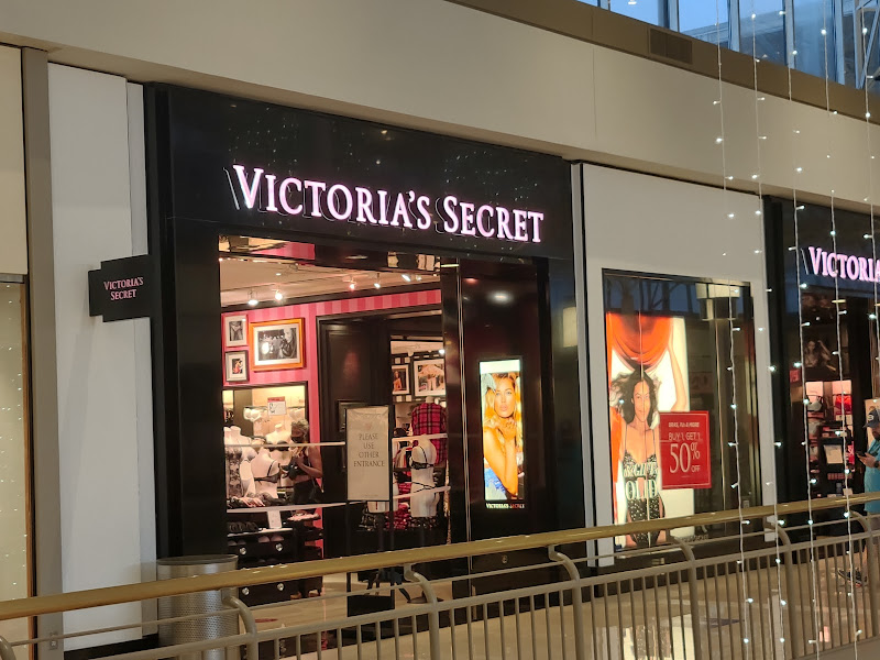 Victoria's Secret & PINK