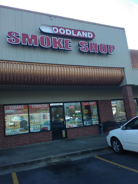 Woodland Smoke shop