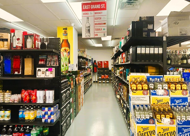 Pointe Grande Liquor