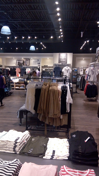 Banana Republic Factory Store