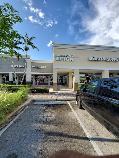 Boutique Reign
