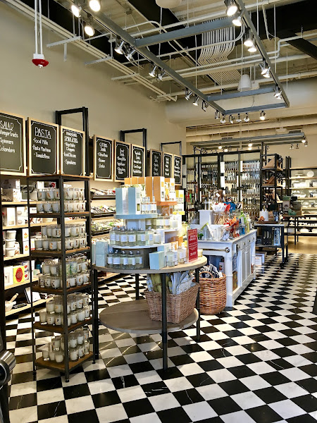 Williams-Sonoma
