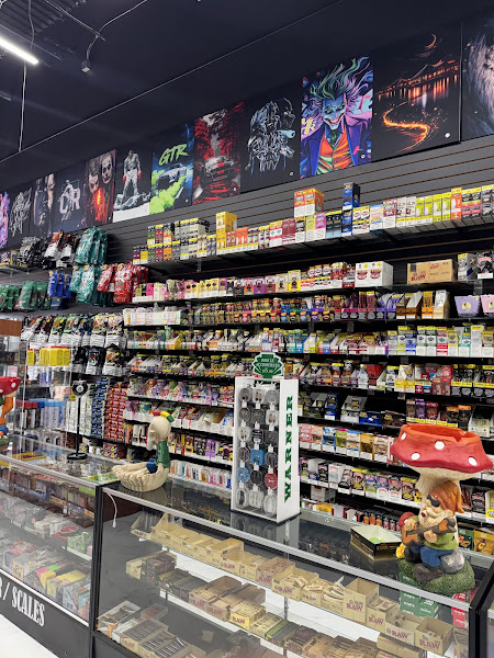 White Knoll smoke & vapor