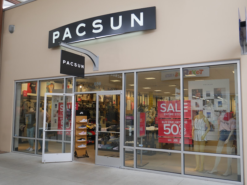 PacSun
