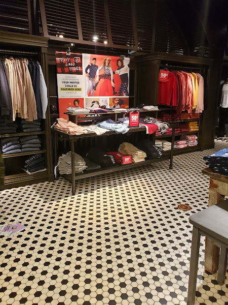 Hollister