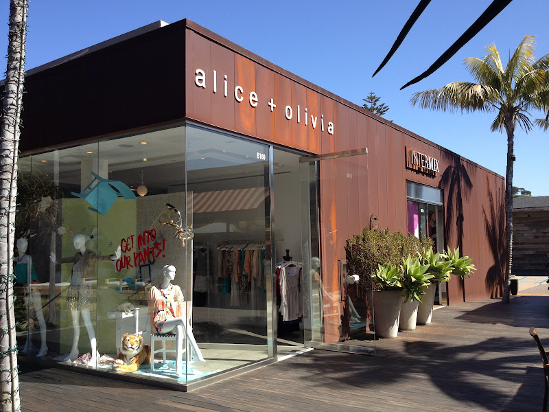 Oliver Peoples