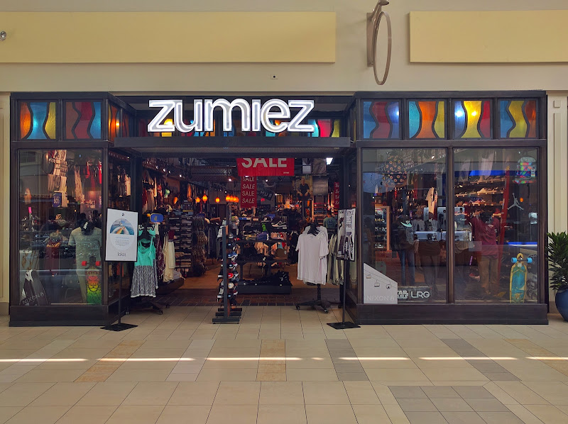 Zumiez