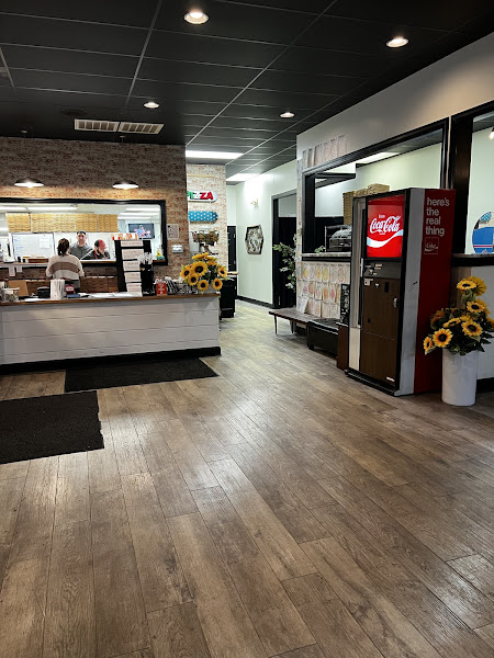 Cucinella's Pizzeria & Italian Ice