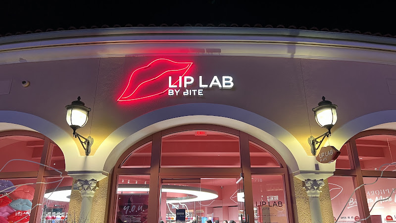 Lip Lab