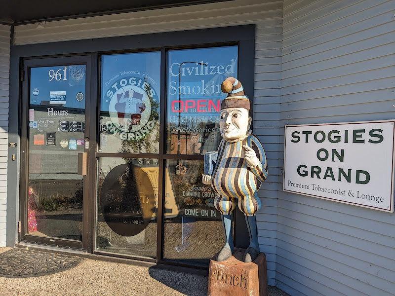Stogie's on Grand