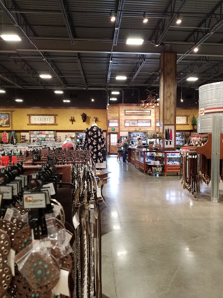 Cavender's Western Outfitter