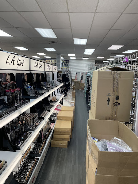 Helen3 beauty supply garland