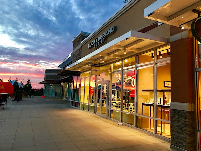 Lucky Brand Outlet