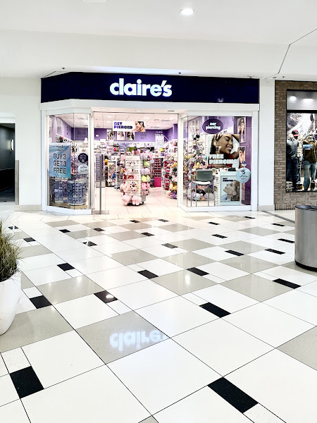 claire's