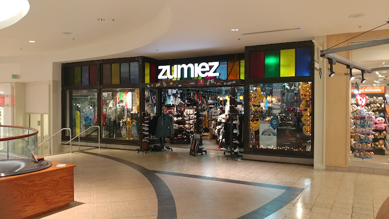 Zumiez