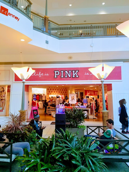 Victoria's Secret & PINK