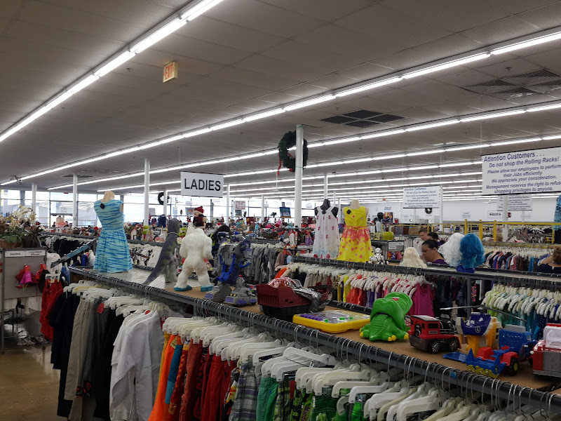 Red White & Blue Thrift Store - Hialeah