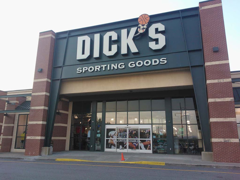 DICK'S Sporting Goods