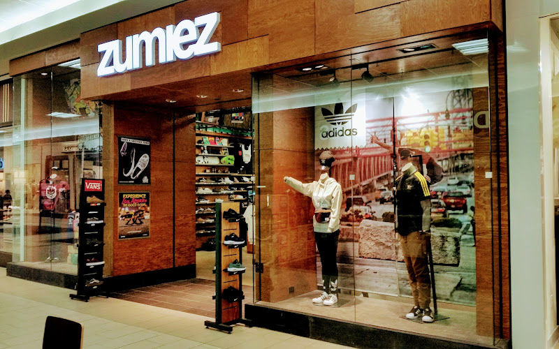 Zumiez
