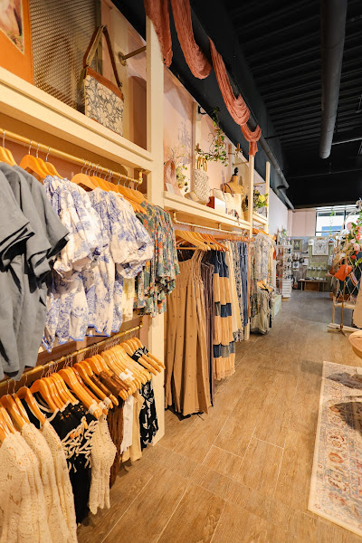 Amelia Paige Boutique Lakeside