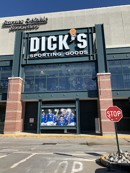 Dick's Sporting Goods