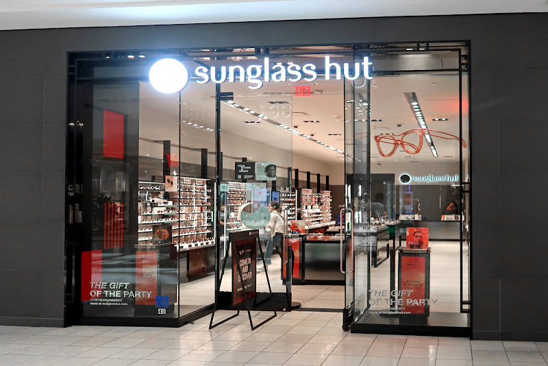 Sunglass Hut