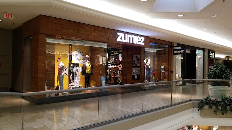 Zumiez